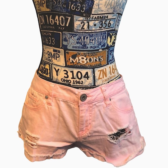 Sapphire Ink Pink 5-Pocket Shorts EUC - Picture 2 of 8